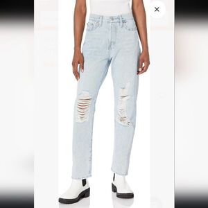 Levi's Women's Wedge Straight Light Blue Distressed Jeans New 26x28